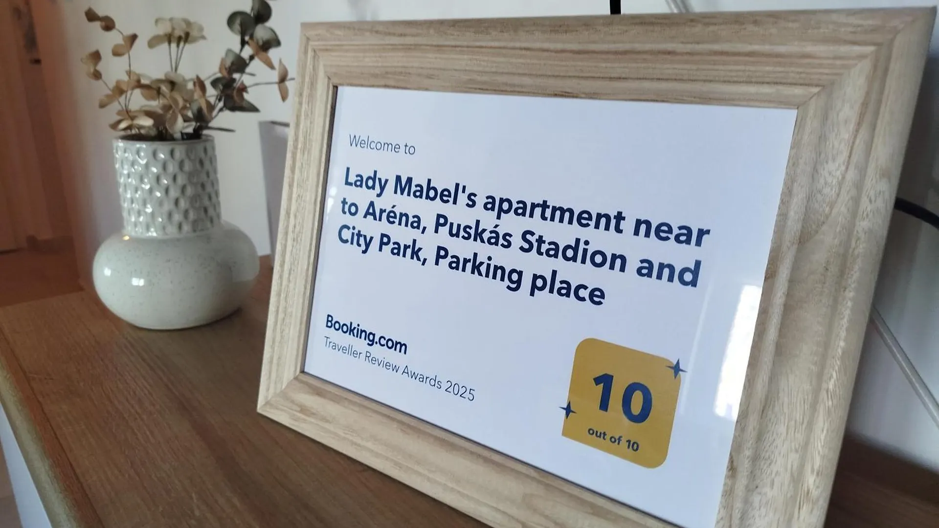 Lady Mabel'S Apartment Near To Arena, Puskas Stadion And City Park, With Guarded Parking Place Βουδαπέστη Ουγγαρία